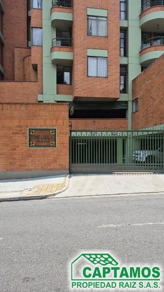 Apartamento en arriendo Antioquia Medellín Boston 90 m2 Habitaciones 3 Baños 2 Garajes 1 Precio $3000000