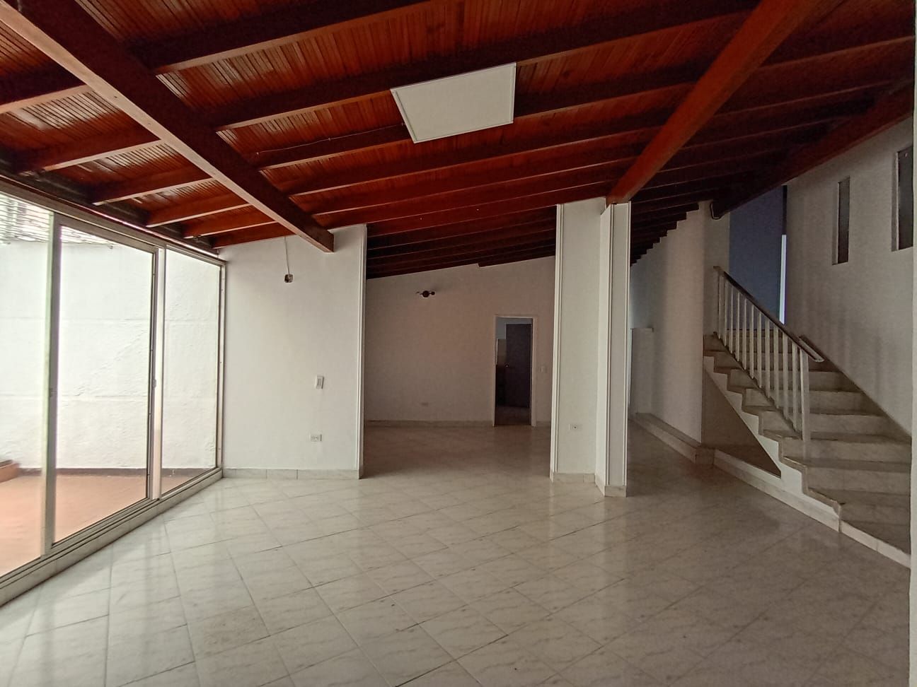 Casa en venta Antioquia Medellín Los Colores 237 m2 Habitaciones 4 Baños 3 Garajes 1 Precio $1200000000