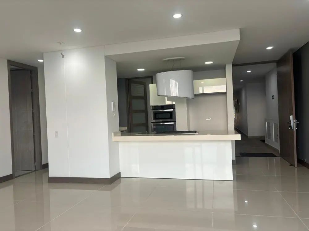 Apartamento en venta Santander Bucaramanga Cabecera Del Llano 133 m2 Habitaciones 3 Baños 2 Garajes 2 Precio $590000000