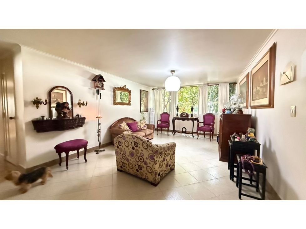 Apartamento en arriendo o venta Antioquia Medellín Urbanizacion Bosques De La Aguacata 203 m2 Habitaciones 3 Baños 3 Garajes 1 Precio venta $1100000000 Precio arriendo $5000000