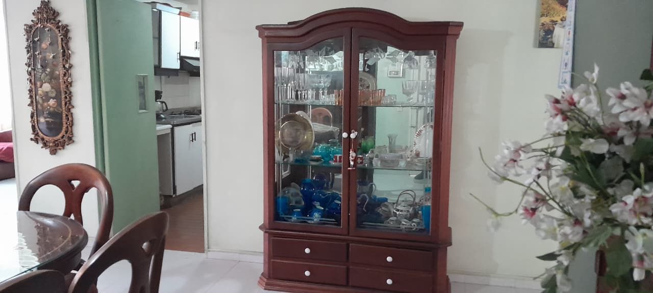 Apartamento en venta Antioquia Medellín Santa Teresita 121 m2 Habitaciones 5 Baños 2 Garajes 1 Precio $500000000