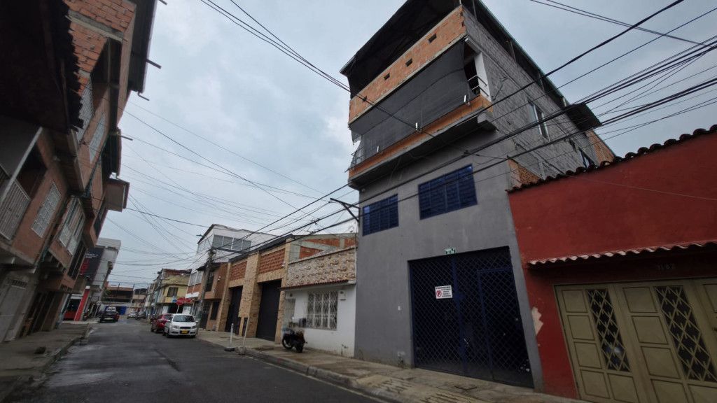 Edificio en venta Valle Del Cauca Cali Porvenir 540 m2 Habitaciones 6 Baños 5 Garajes 0 Precio $1000000000