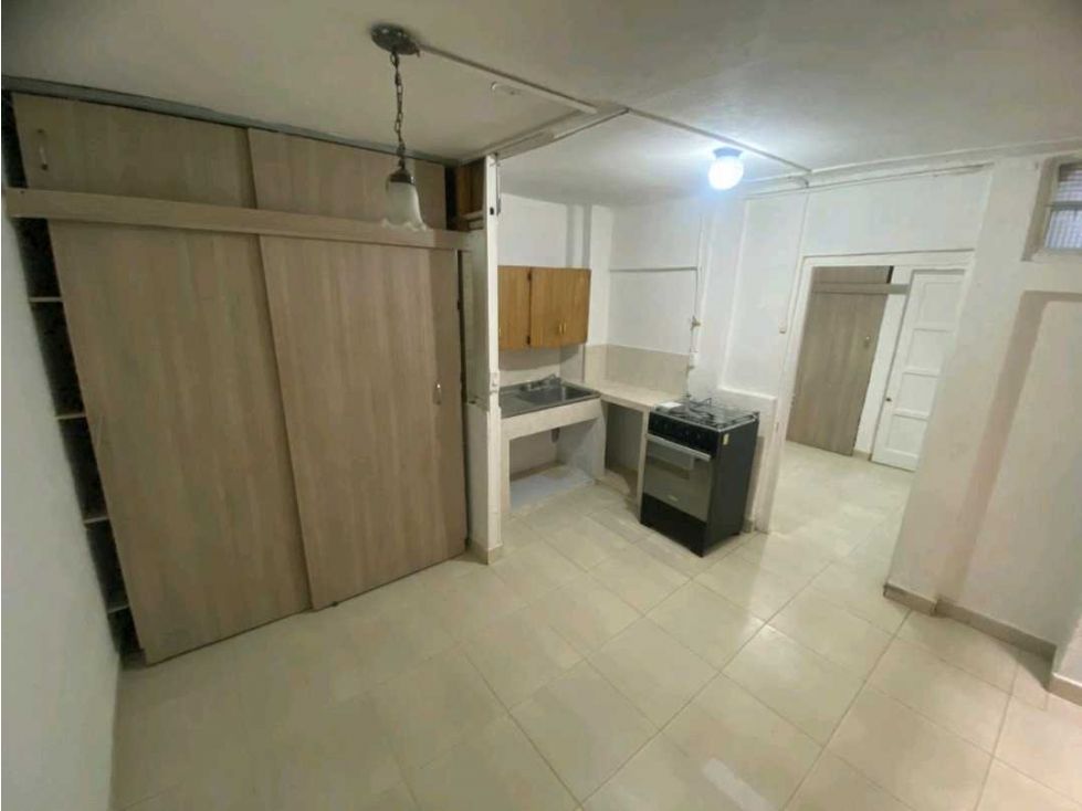 Casa en arriendo Antioquia Envigado Los Naranjos 70 m2 Habitaciones 3 Baños 2 Garajes 0 Precio $2600000
