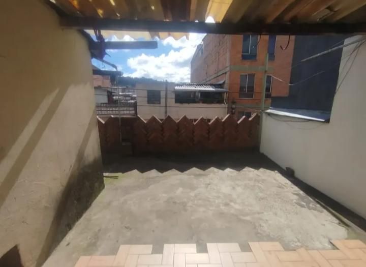 Casa en venta Cundinamarca Bogotá El Rincon Norte 197 m2 Habitaciones 6 Baños 4 Garajes 2 Precio $490000000