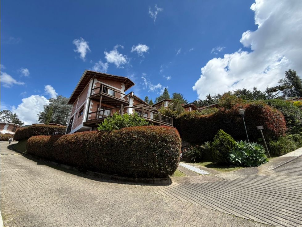 Casa en venta Antioquia La Ceja Payuco 295 m2 Habitaciones 4 Baños 3 Garajes 2 Precio $600000000
