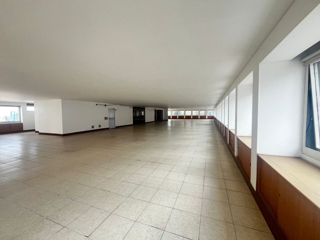 Oficina en arriendo Cundinamarca Bogotá Ub Avenida Decima 525 m2 Habitaciones 0 Baños 2 Garajes 3 Precio $23384400