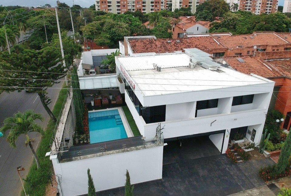 Casa en venta Valle Del Cauca Cali Urbanización San Joaquín 289 m2 Habitaciones 3 Baños 3 Garajes 2 Precio $2100000000