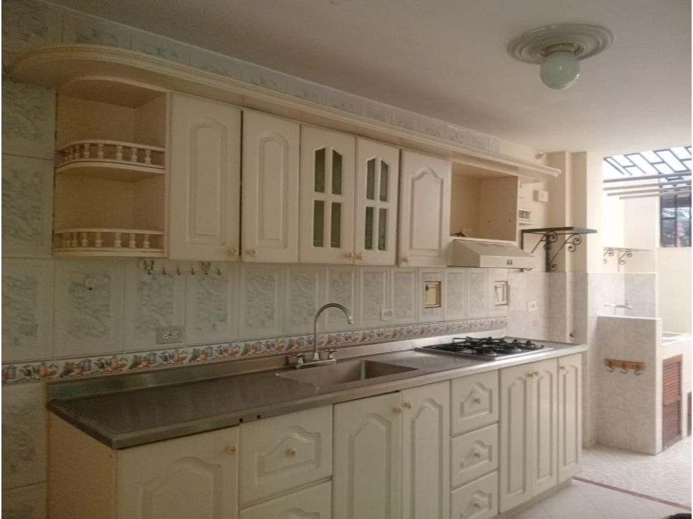 Casa en arriendo Antioquia Medellín Trinidad 75 m2 Habitaciones 3 Baños 2 Garajes 0 Precio $2000000