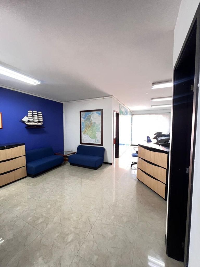 Oficina en venta Valle Del Cauca Cali Ciudadela Campestre 87 m2 Habitaciones 0 Baños 2 Garajes 2 Precio $700000000