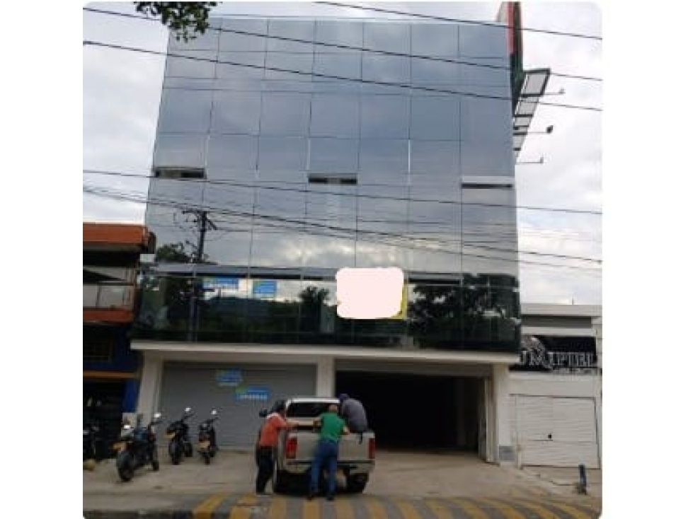 Edificio en arriendo Valle Del Cauca Cali El Lido 1200 m2 Habitaciones 1 Baños 7 Garajes 8 Precio $30000000