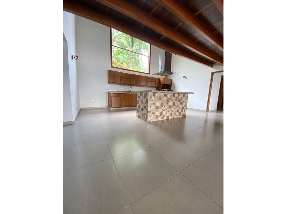 Casa en arriendo Antioquia Envigado San Rafael 2000 m2 Habitaciones 4 Baños 4 Garajes 1 Precio $12000000