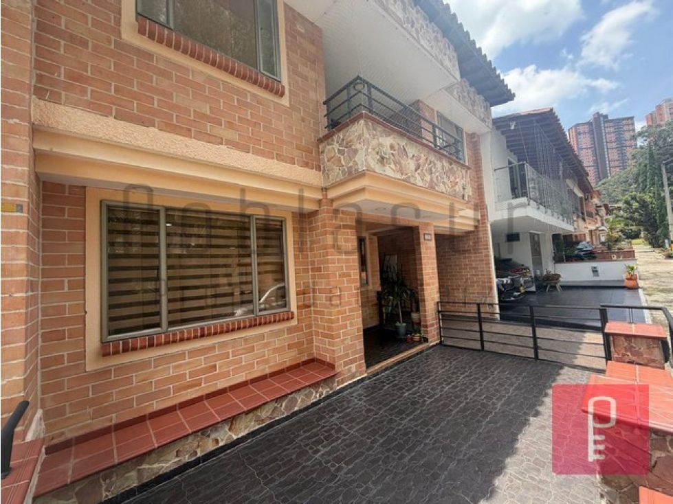 Casa en venta Antioquia Sabaneta Lagos De La Doctora 280 m2 Habitaciones 5 Baños 3 Garajes 2 Precio $1350000000