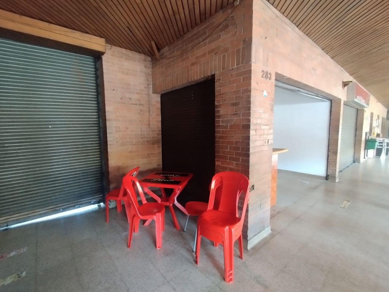Local en arriendo Antioquia Medellín San Antonio De Prado 15 m2 Habitaciones 0 Baños 0 Garajes 0 Precio $2363473