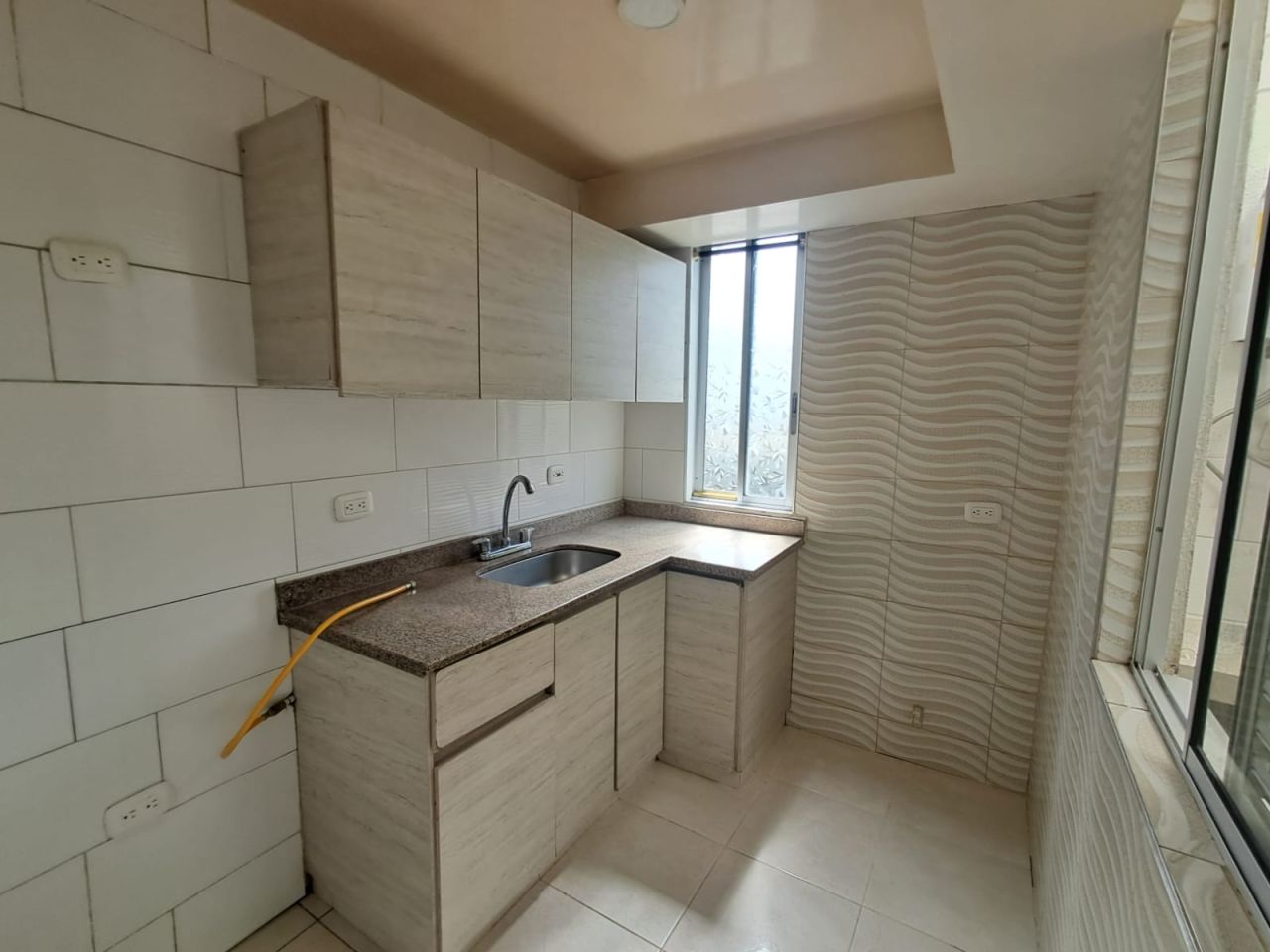 Apartamento en arriendo Risaralda Pereira Mirador De Batara 52 m2 Habitaciones 3 Baños 1 Garajes 1 Precio $1200000