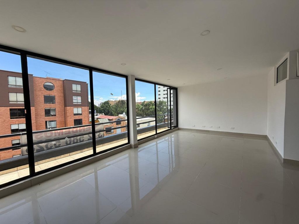 Local en arriendo Cundinamarca Bogotá Lago Gaitan 38 m2 Habitaciones 0 Baños 1 Garajes 0 Precio $1900000