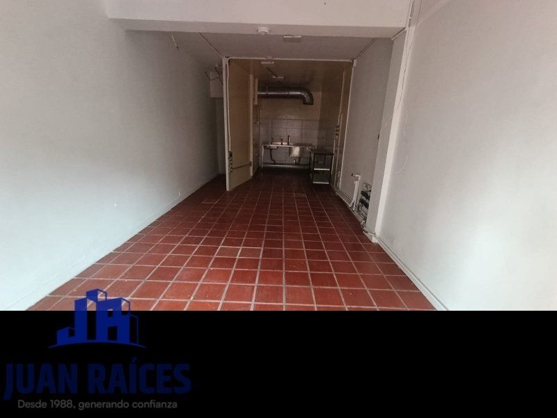 Local en arriendo Antioquia Envigado Bucarest 40 m2 Habitaciones 0 Baños 1 Garajes 0 Precio $4000000