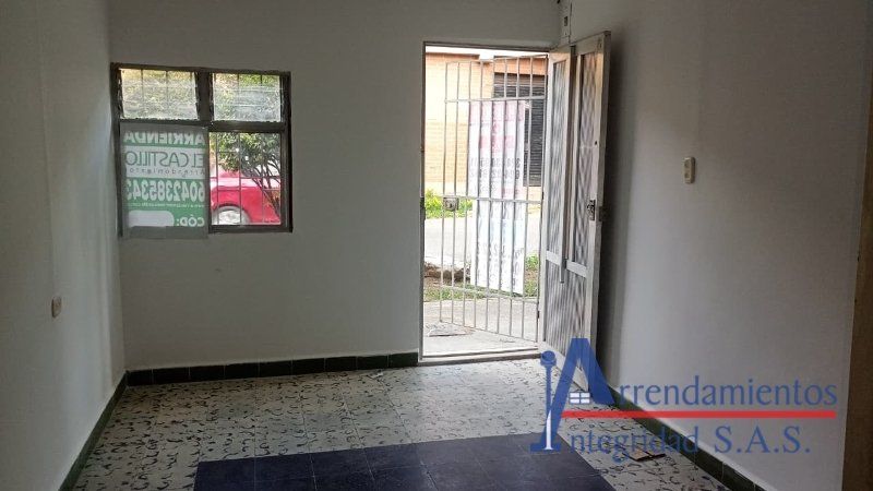 Apartaestudio en arriendo Antioquia Medellín Los Alpes 25 m2 Habitaciones 1 Baños 1 Garajes 0 Precio $1000000