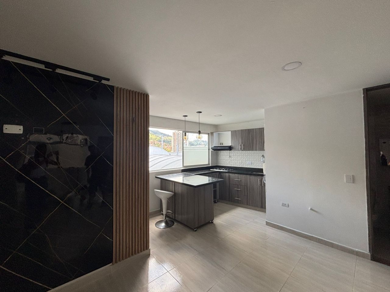 Apartamento en arriendo Antioquia Itagüí Satexco 80 m2 Habitaciones 4 Baños 3 Garajes 0 Precio $2700000