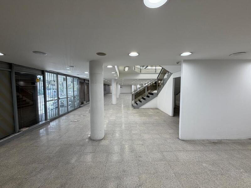 Local en venta Antioquia Medellín La Castellana 926 m2 Habitaciones 0 Baños 2 Garajes 0 Precio $16000000000