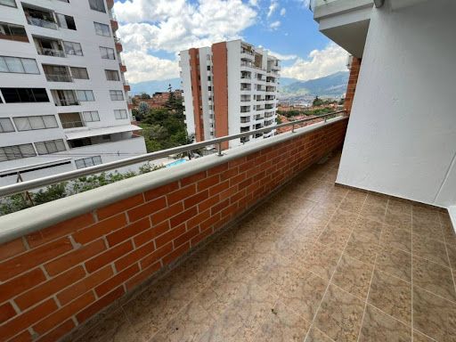 Apartamento en arriendo Antioquia Envigado El Esmeraldal 90 m2 Habitaciones 2 Baños 2 Garajes 1 Precio $3900000