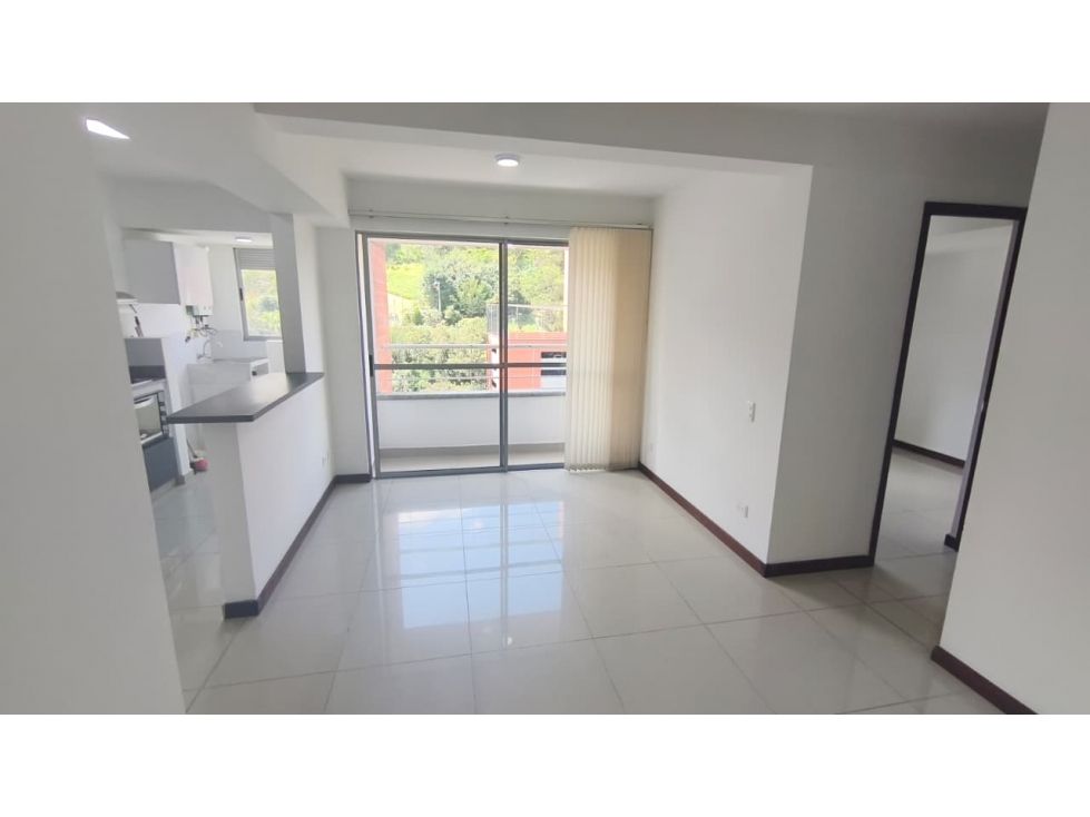Apartamento en arriendo Antioquia Medellín Santa Rosa De Lima 0 m2 Habitaciones 2 Baños 2 Garajes 1 Precio $2800000