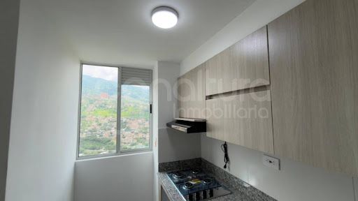 Apartamento en arriendo Antioquia Medellín Blanquizal 62 m2 Habitaciones 2 Baños 2 Garajes 1 Precio $2700000