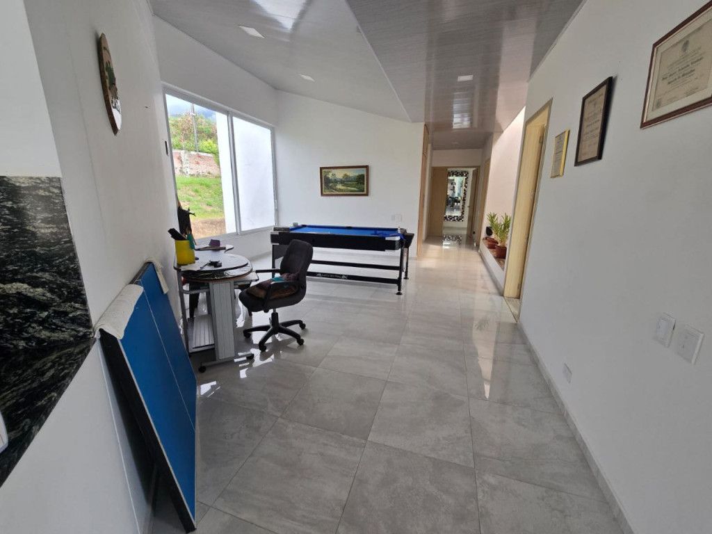 Finca en venta Valle Del Cauca El Cerrito El Cerrito 4900 m2 Habitaciones 4 Baños 5 Garajes 5 Precio $2300000000