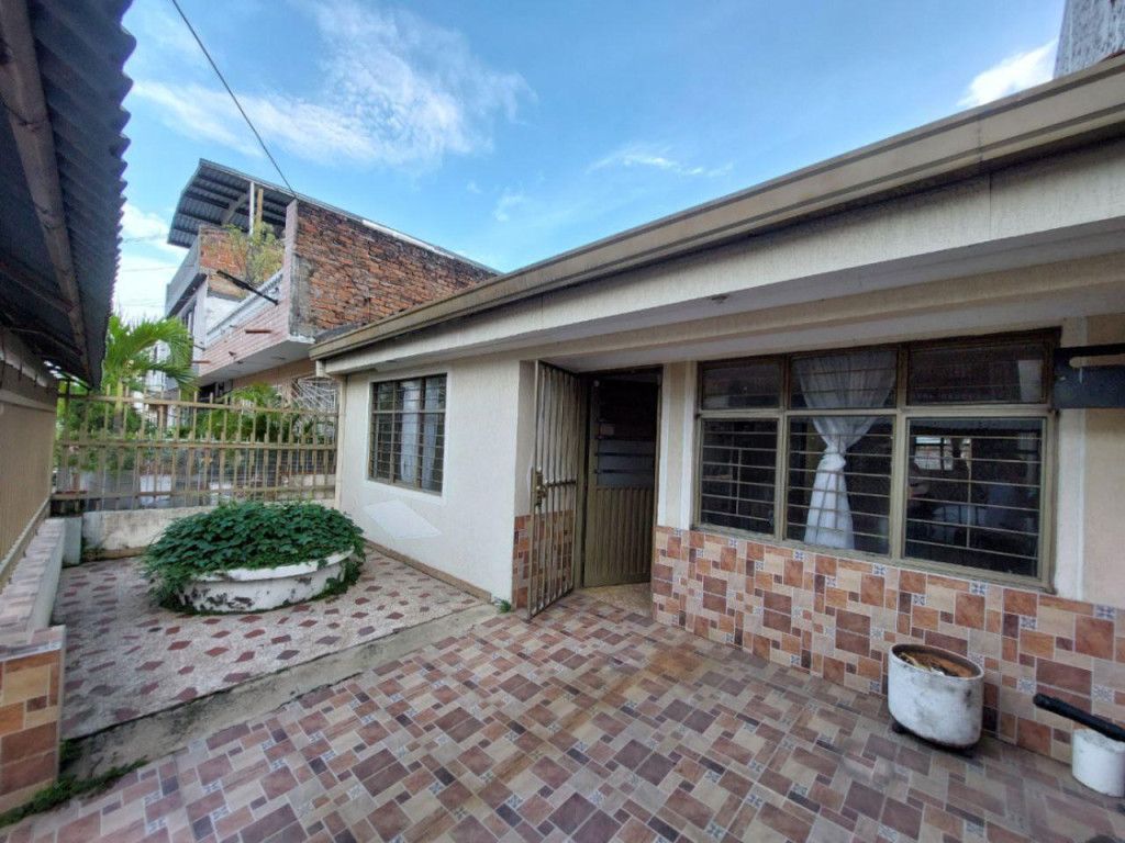 Casa en venta Valle Del Cauca Cali Departamental 168 m2 Habitaciones 4 Baños 1 Garajes 1 Precio $400000000