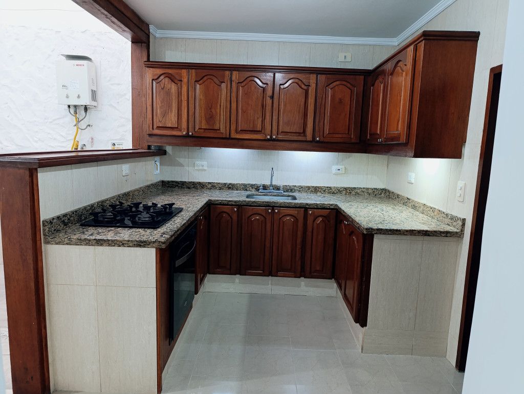 Casa en arriendo Antioquia Medellín Fatima 110 m2 Habitaciones 3 Baños 2 Garajes 1 Precio $3700000