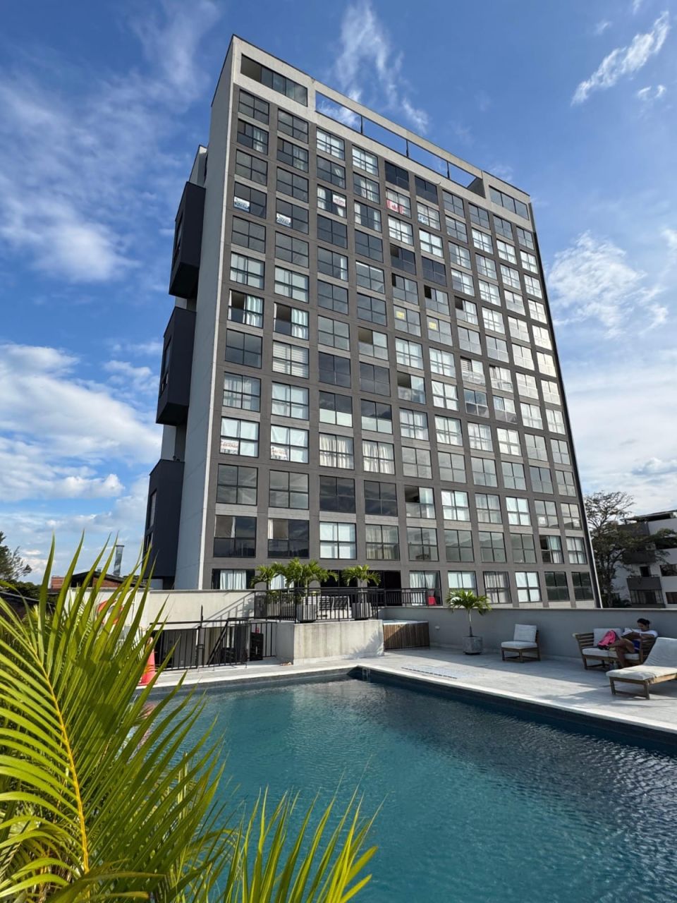 Apartaestudio en venta Valle Del Cauca Cali El Refugio 32 m2 Habitaciones 1 Baños 1 Garajes 1 Precio $275000000