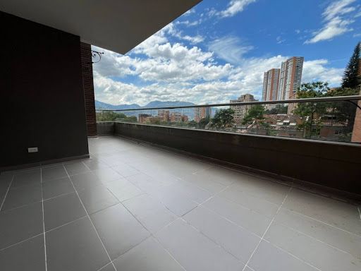 Apartamento en arriendo Antioquia Medellín Castropol 137 m2 Habitaciones 2 Baños 4 Garajes 2 Precio $7000000