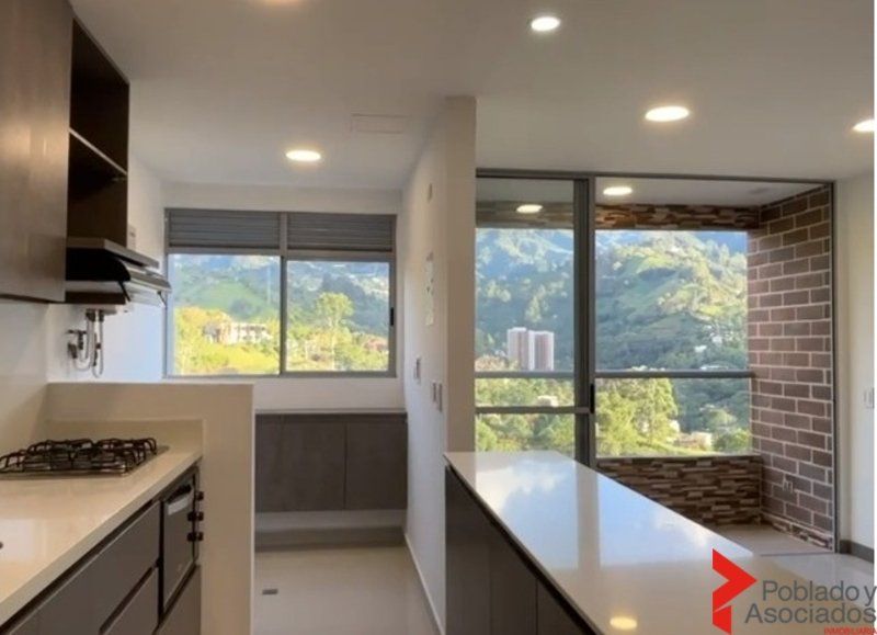 Apartamento en arriendo Antioquia Envigado La Mina 74 m2 Habitaciones 3 Baños 2 Garajes 1 Precio $3600000