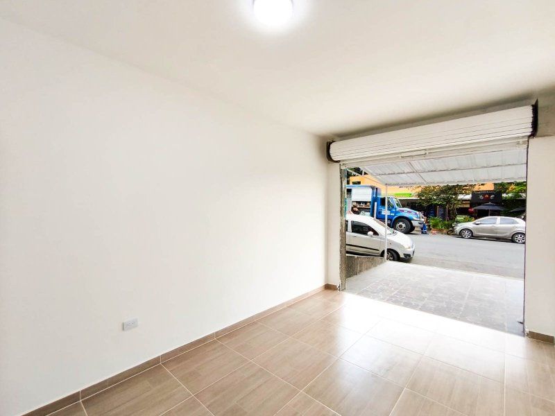 Local en arriendo Antioquia Medellín Santa Monica 18 m2 Habitaciones 0 Baños 1 Garajes 0 Precio $2000000