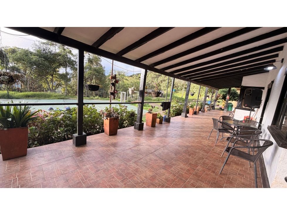 Finca en venta Valle Del Cauca Cali Cali 25000 m2 Habitaciones 4 Baños 2 Garajes 4 Precio $800000000
