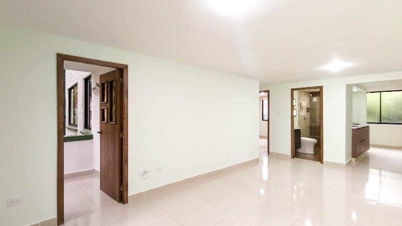 Apartamento en arriendo Antioquia Medellín Urbanizacion Los Pinos 92 m2 Habitaciones 3 Baños 2 Garajes 0 Precio $3300000