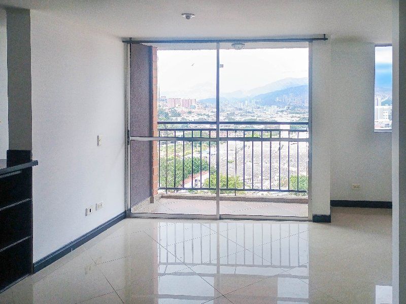 Apartamento en arriendo Antioquia Sabaneta Calle Larga 62 m2 Habitaciones 2 Baños 2 Garajes 1 Precio $2500000