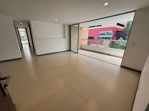Apartamento en arriendo Antioquia Envigado Loma De Las Brujas 122 m2 Habitaciones 3 Baños 4 Garajes 2 Precio $6300000