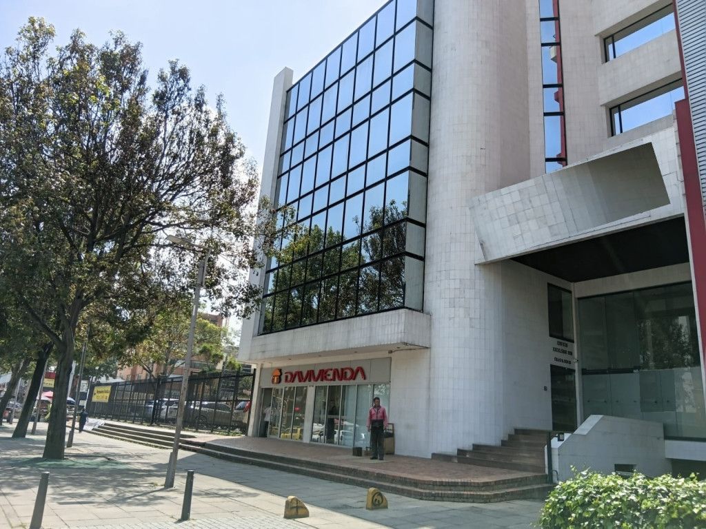 Oficina en arriendo Cundinamarca Bogotá Chicó Norte 860 m2 Habitaciones 0 Baños 8 Garajes 11 Precio $43400000