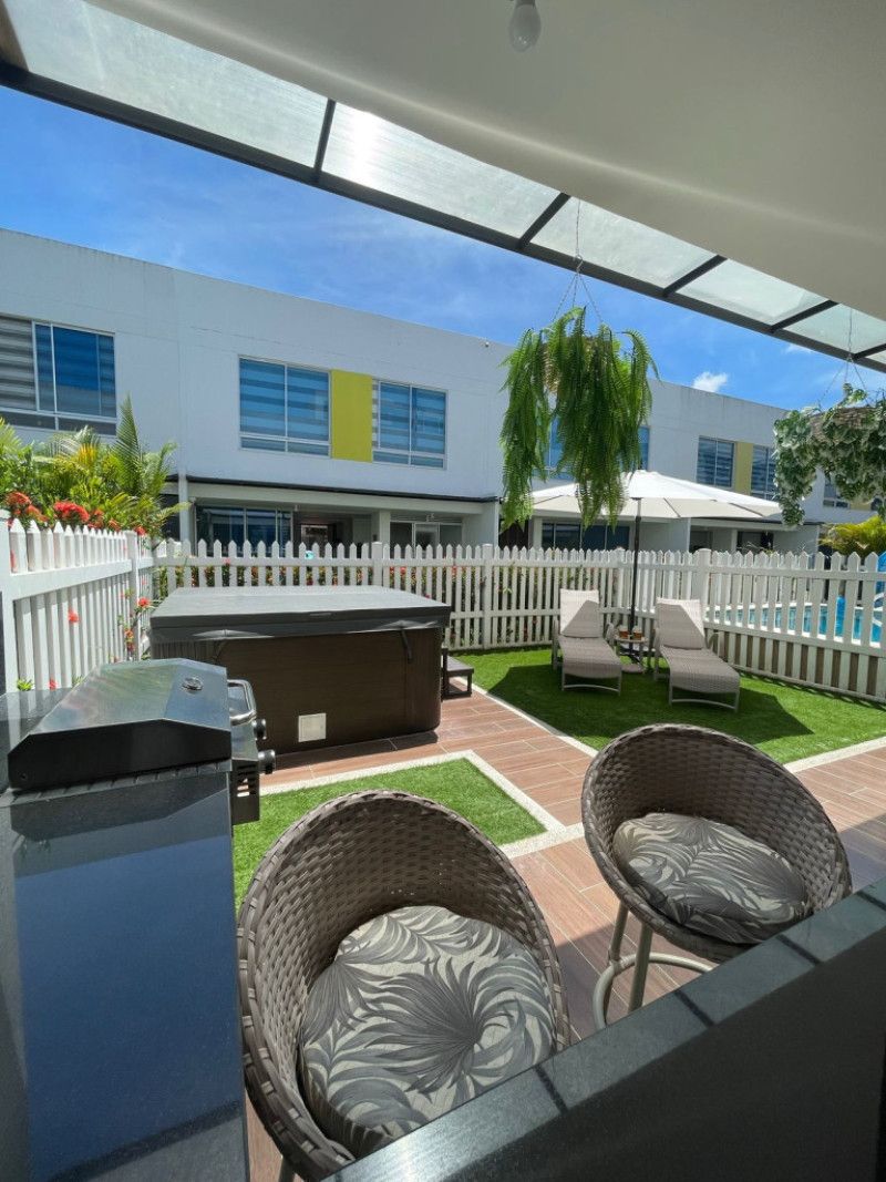 Casa en venta Cundinamarca Ricaurte Cn Jose Maria Cordoba 126 m2 Habitaciones 3 Baños 3 Garajes 2 Precio $620000000