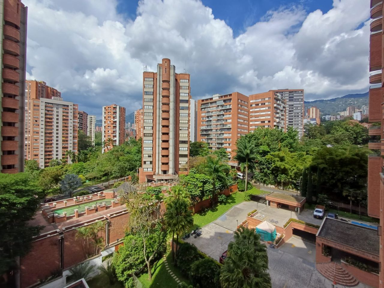 Apartamento en arriendo Antioquia Medellín Los Balsos No2 94 m2 Habitaciones 3 Baños 2 Garajes 1 Precio $5300000