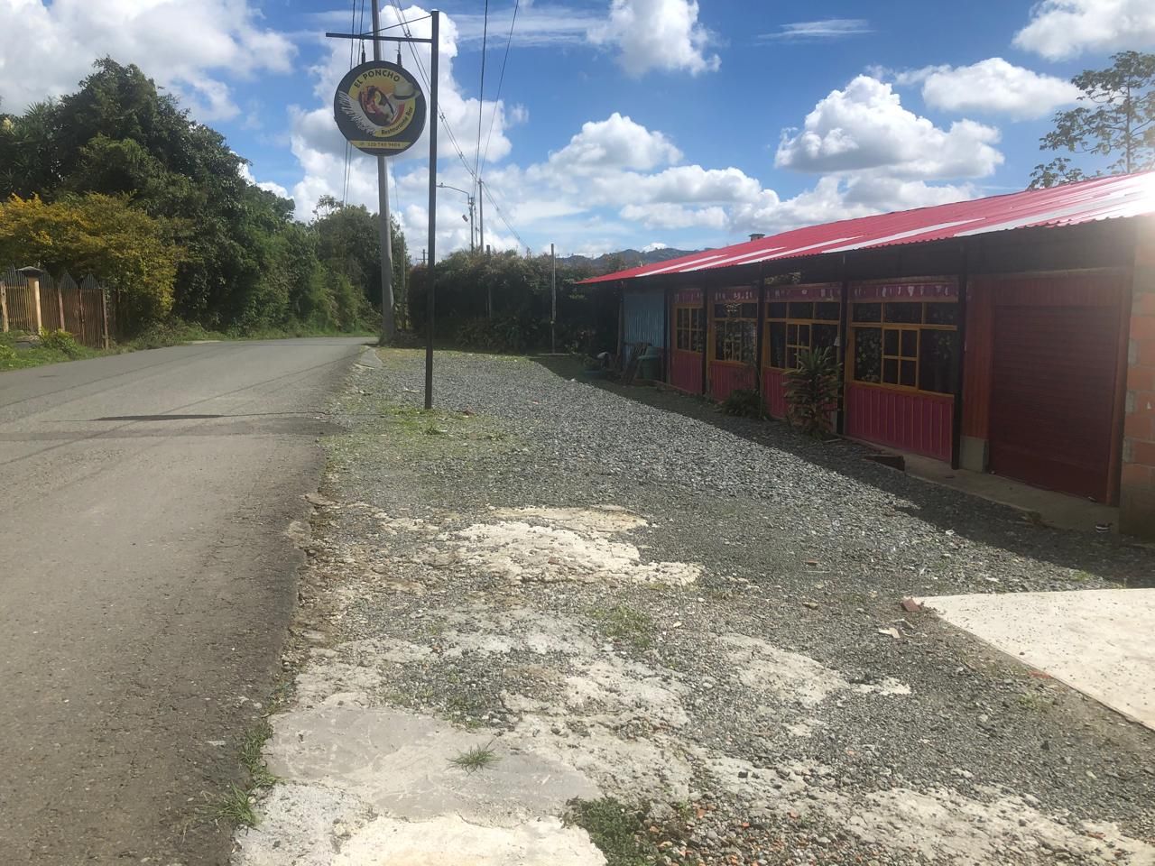 Local Comercial en arriendo Risaralda Santa Rosa De Cabal Ub Villa Deisy 200 m2 Habitaciones 1 Baños 2 Garajes 6 Precio $2000000