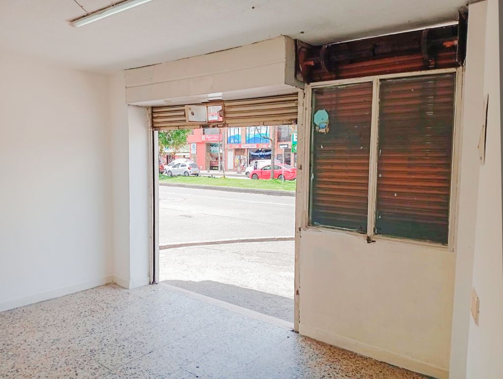 Local en arriendo Cundinamarca Bogotá Bavaria Techo Et Ii 18 m2 Habitaciones 0 Baños 1 Garajes 0 Precio $1700000