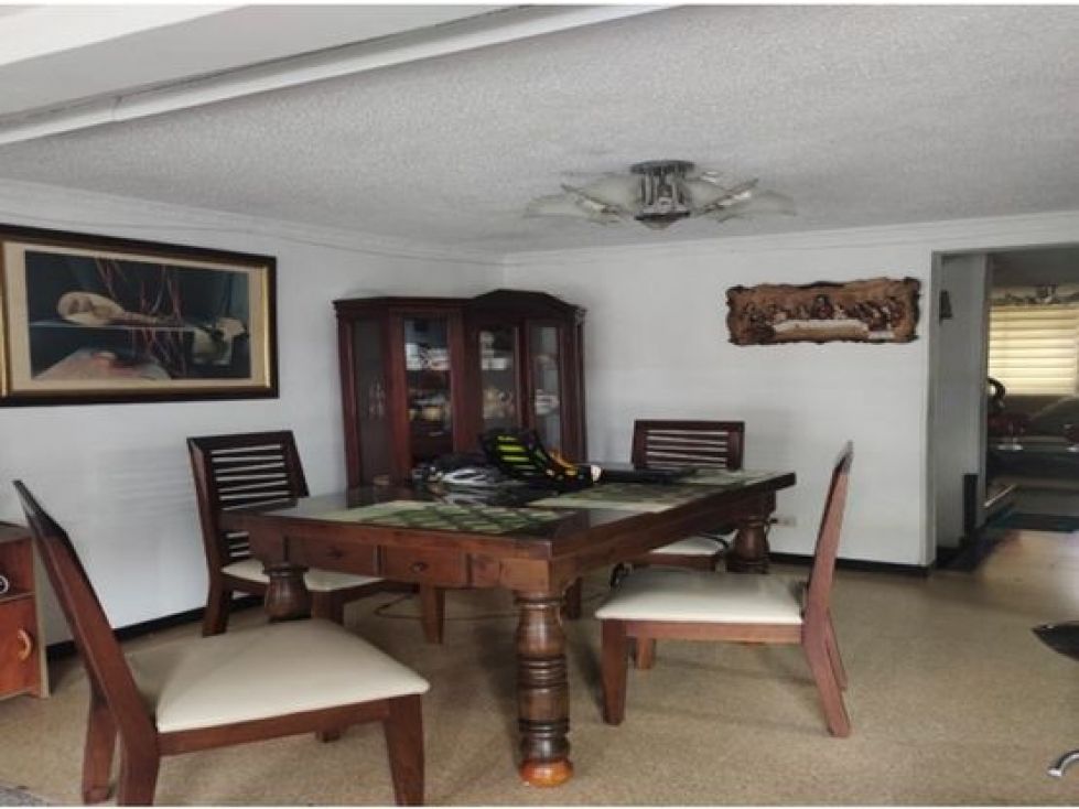 Casa en venta Antioquia Envigado El Dorado 250 m2 Habitaciones 8 Baños 7 Garajes 2 Precio $1200000000