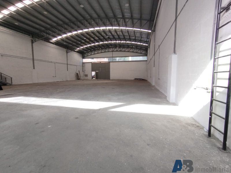 Bodega en arriendo Antioquia La Estrella Juan Xxiii 736 m2 Habitaciones 0 Baños 3 Garajes 0 Precio $24900000