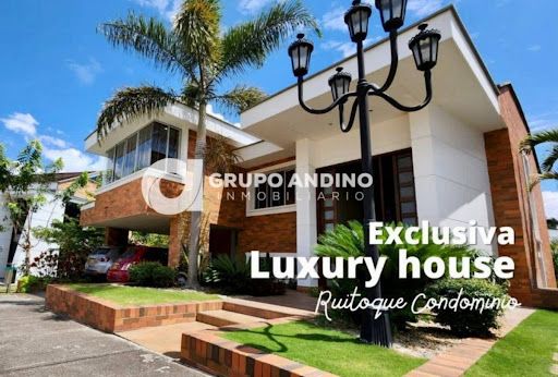 Casa en venta Santander Piedecuesta Piedecuesta 480 m2 Habitaciones 5 Baños 5 Garajes 3 Precio $2600000000