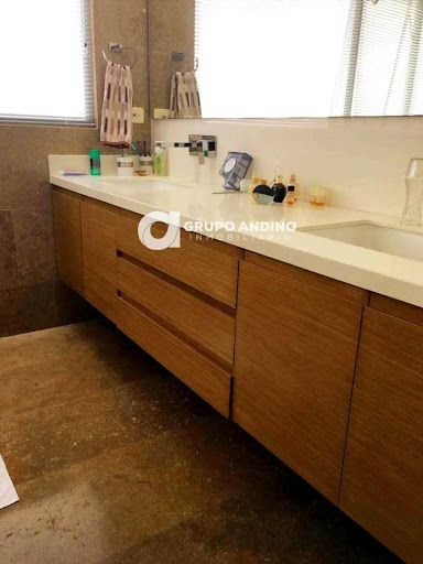 Casa Campestre en venta Santander Bucaramanga Norte Bajo 280 m2 Habitaciones 4 Baños 5 Garajes 1 Precio $3100000000