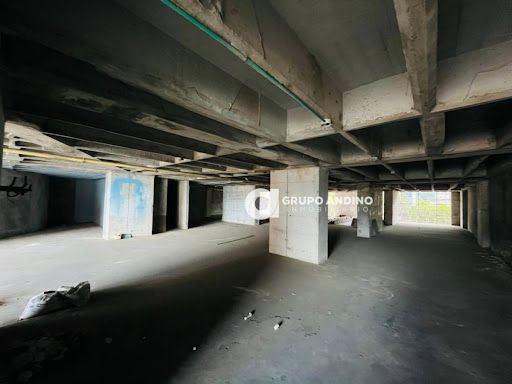 Local en arriendo o venta Santander Bucaramanga Bolarqui 102588 m2 Habitaciones 0 Baños 0 Garajes 0 Precio venta $2700000000 Precio arriendo $15000000