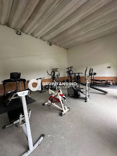 Casa en venta Santander Bucaramanga Urbanización El Rincon Del Lago 300 m2 Habitaciones 5 Baños 5 Garajes 3 Precio $1700000000