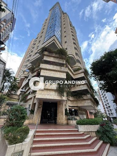 Apartamento en venta Santander Bucaramanga Cabecera Del Llano 160 m2 Habitaciones 4 Baños 5 Garajes 2 Precio $780000000