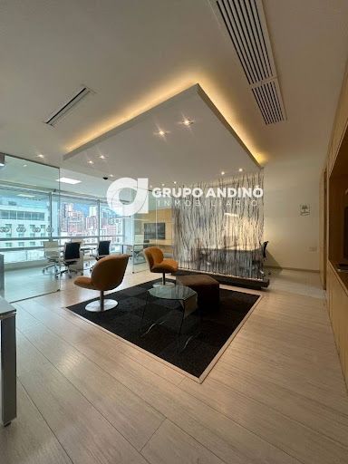 Oficina en venta Santander Bucaramanga Mejoras Publicas 87 m2 Habitaciones 0 Baños 1 Garajes 2 Precio $1000000000